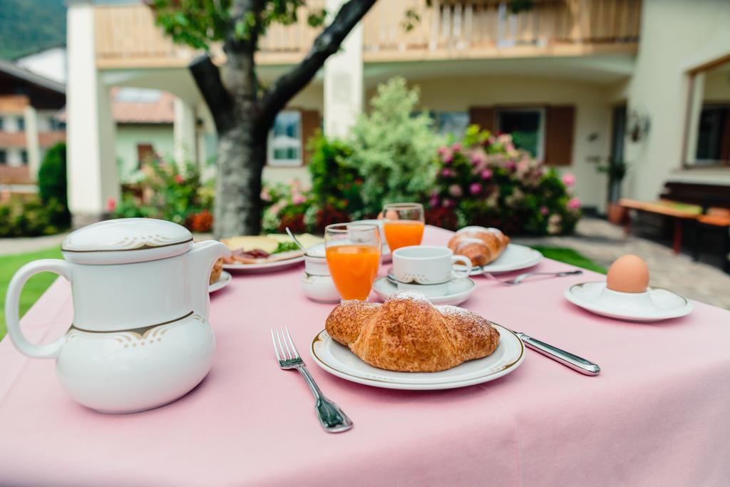 Felsenegg Hotel นาลเลส ภายนอก รูปภาพ